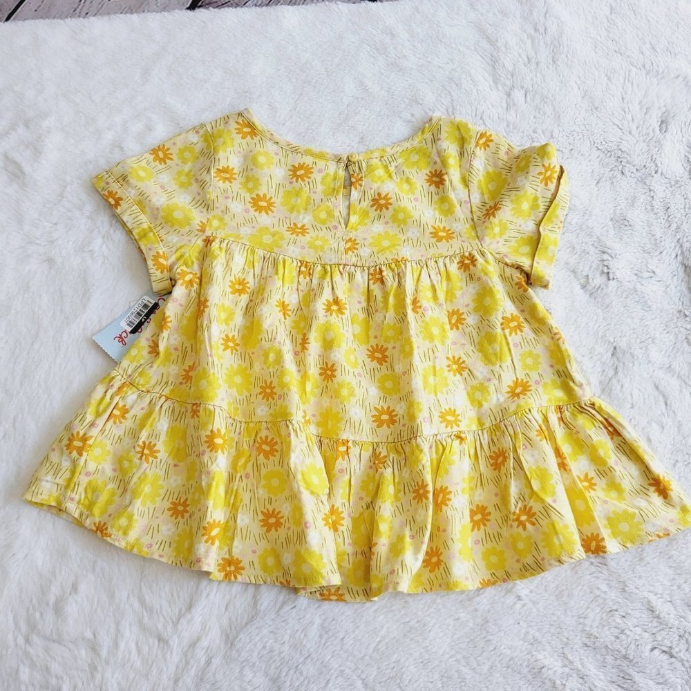 Cat & Jack, Girls' Short Sleeve Tiered Woven Shirt, 3KIDF-O - Picture 3 of 4